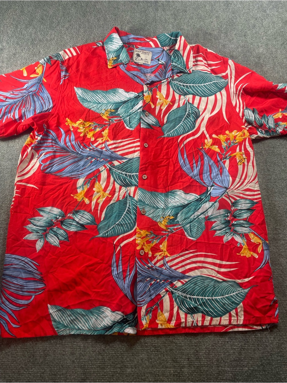 Tropical Floral Short Sleeve Button-Down Shirt - Red